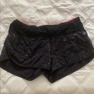 LULULEMON SHORTS